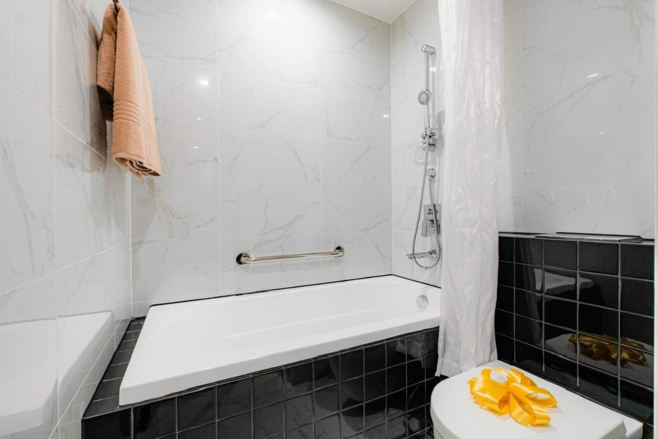 Zenity Luxury Apartment In District 1 Since 2024 Hô Chi Minh-Ville Extérieur photo